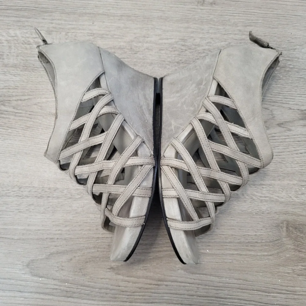 Eileen Fisher‎ Womens Gray Leather Caged Wedge Heel Sandals Back Zip Size 7